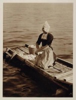 Ретро открытки - Ретро-поштівка.  Жінка пере білизну. Нідерланди.