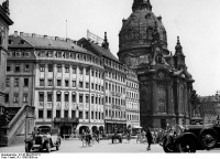 Дрезден - Neumarkt mit Frauenkirche