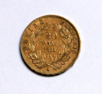 Старинные деньги (бумажные, монеты) - Золоті монети (26 шт) знайдені під вівтарною частиною костелу Марії Магдалини під час розкопок в 1995 році. Монети карбовані в Франції в період правління Наполеона III.