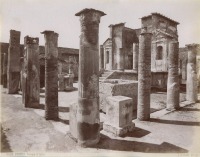 Италия - Храм Исиды в Помпеях