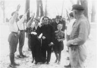 Ретро знаменитости - Гитлер на свадьбе Геббельса.