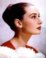 Ретро знаменитости - Одрі  Гепберн  (1929-1993) - американська акторка, Звізда Голлівуду, фотомодель.