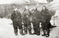 Авиация - Экипаж самолёта ПС-7 перед вылетом из бухты Нагаева к геологам. 1932-1936