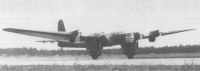 Авиация - Самолет ДБ-А Сигизмунда Леваневского стартует на Фербенкс (Аляска), взлетает Н.Г. Кастанаев. 12 августа 1937 года.