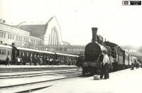 Железная дорога (поезда, паровозы, локомотивы, вагоны) - Паровоз Щ-4234 с поездом на станции Киев-Пассажирский.1947г.
