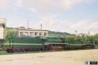 Железная дорога (поезда, паровозы, локомотивы, вагоны) - Паровозы П36-0050,П36-0064 на ст.Севастополь.