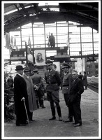 Железная дорога (поезда, паровозы, локомотивы, вагоны) - Ожидание первого регулярного после войны поезда Москва - Берлин