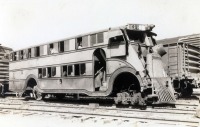 Железная дорога (поезда, паровозы, локомотивы, вагоны) - Двухэтажный автобус фирмы Pickwick на железнодорожном ходу