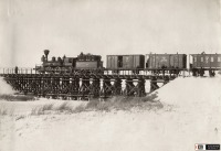 Железная дорога (поезда, паровозы, локомотивы, вагоны) - Поезд на деревянном мосту на 228 версте линии Челябинск - Курган