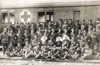 Железная дорога (поезда, паровозы, локомотивы, вагоны) - Персонал санитарного поезда британского Красного Креста