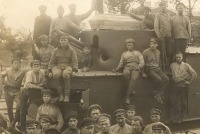 Железная дорога (поезда, паровозы, локомотивы, вагоны) - Команда бронепоезда Красной Армии после боя