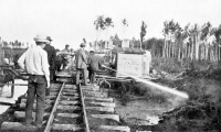 Железная дорога (поезда, паровозы, локомотивы, вагоны) - Узкоколейная ж.д. и гидромонитор на торфоразработке