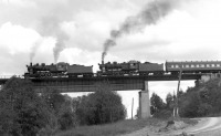 Железная дорога (поезда, паровозы, локомотивы, вагоны) - Паровозы Су253-33 и Су250-74 с туристическим поездом 