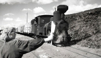 Железная дорога (поезда, паровозы, локомотивы, вагоны) - Полутанк-паровоз тип 86 с поездом груженным торфом