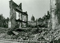 Войны (боевые действия) - Вид разрушенных зданий в одном из городов СССР