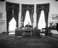 Вашингтон - President Roosevelt in Executive Office. США , Вашингтон (округ Колумбия)