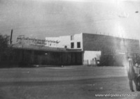 Линево - Строящееся в центре посёлка здание кинотеатра. Фото 1970-х гг