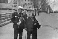 Рязань - 9 Мая. Ветераны двух войн на площади Победы.