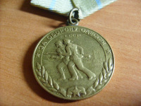 Медали, ордена, значки - Медали «За оборону Одессы» + «За оборону Севастополя»