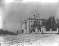 Иркутск - Резиденция Иркутского генерал-губернатора зимой Россия,  Иркутская область,  Иркутск