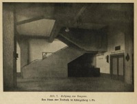 Калининград - Кёнигсберг. Дом техники. Лестница из выставочного зала в галерею на втором этаже