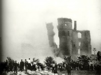 Калининград - Уничтожение северо-западной башни Королевского замка. Фото 1967 года.