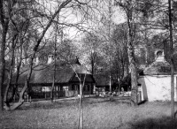 Калининград - Крестьянский двор «Прусской Литвы» в этнографическом музее Кёнигсбергского зоопарка.