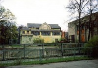 Калининград - Остатки Дома общественных собраний (нем. Gesellschaftshaus, 1911 года постройки) в не самый лучший период жизни зоопарка.