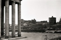 Калининград - Калининград. Вид на руины Королевского замка от могилы Канта