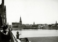 Советск - Тильзит. Вид на западную набережную и Немецкую орденскую кирху с моста Королевы Луизы.