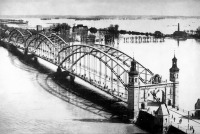 Советск - Тильзит. Выход из берегов реки Мемель (ныне Неман) ранней весной у моста Королевы Луизы.