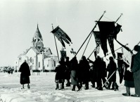 Ленинградская область - Крестный ход в одной из деревень, занятых немцами