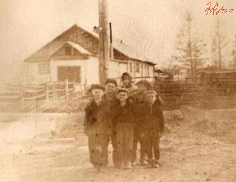 Магаданская область - Жители села Таскан Семья Цветковых.  1964-1965