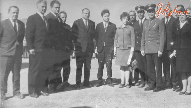 Сусуман - Встреча космонавта Вольнова в авиатредприятии Берелёх с руководителями  партийных и советских органов. 1968