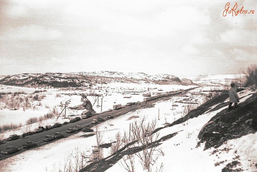 Мурманская область - Долина Славы 1977 год. Вид с сопки на автодорогу