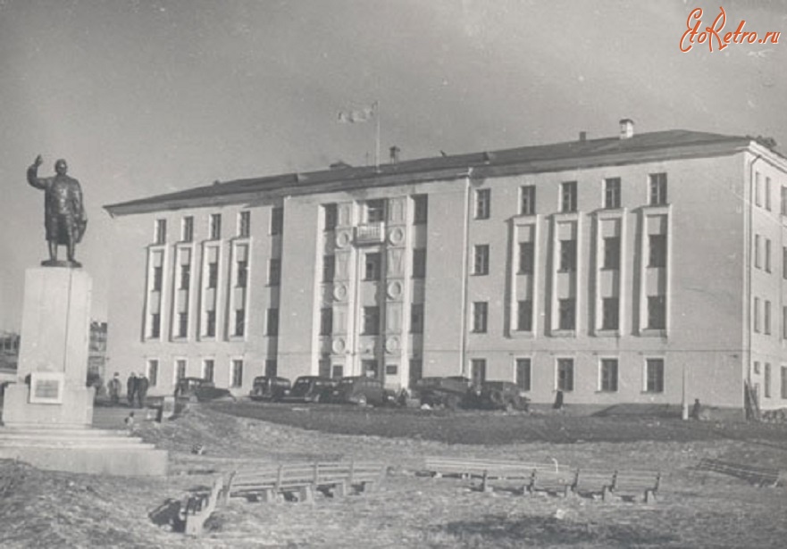 Мурманск - Мурманск. Дом Советов (в настоящее время – здание Мурманской областной Думы).