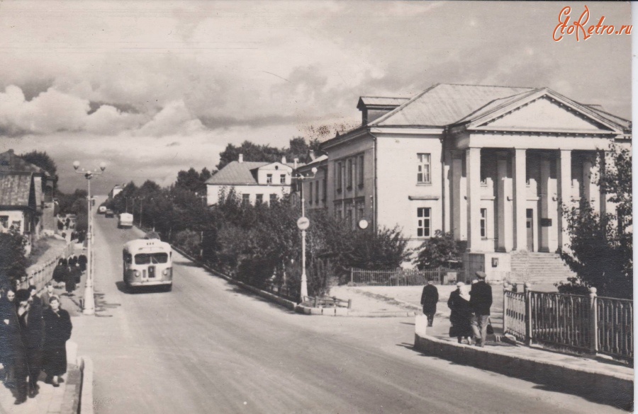 Боровичи - г. Боровичи. Поликлиника комбината огнеупоров.