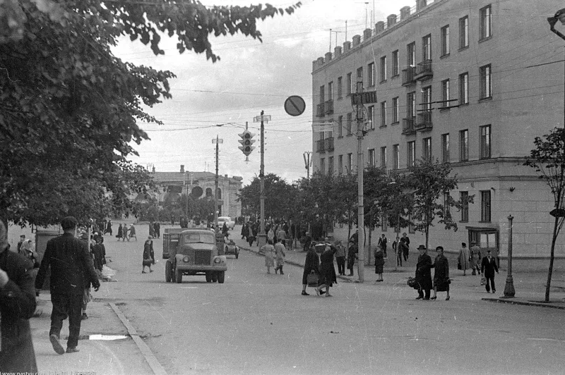 Серпухов - Наш славный город Серпухов.      Улица Ленина.  1975 год.