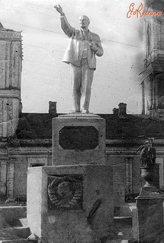 Сапожок - Памятник В. И. Ленину.