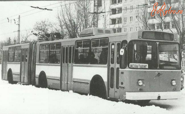 Энгельс - Испытания первого троллейбуса ЗИУ-683