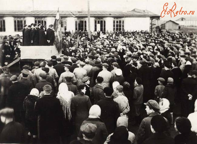 Энгельс - Митинг 9 мая 1945 г. на мясокомбинате