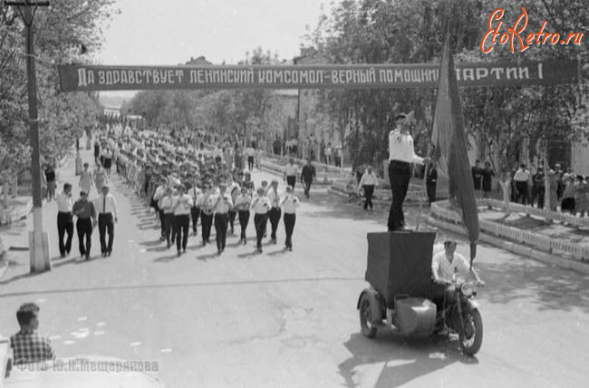 Вольск - Праздничное шествие