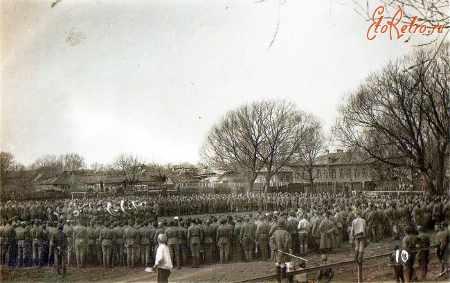 Ртищево - Военнослужащие Чехословацкого корпуса отмечают 1 мая