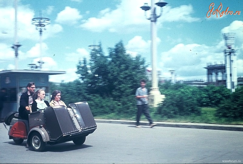 Ретро автомобили на вднх