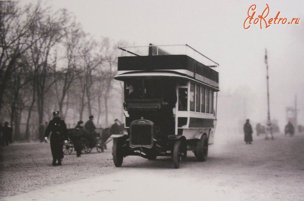 Ретро автомобили - Омнибус на Невском. 1907 г.