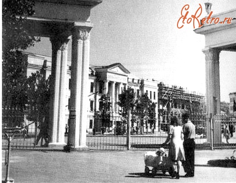 Луганск - Фото Ивана Федорова.1949-1951 г.Гостиница 