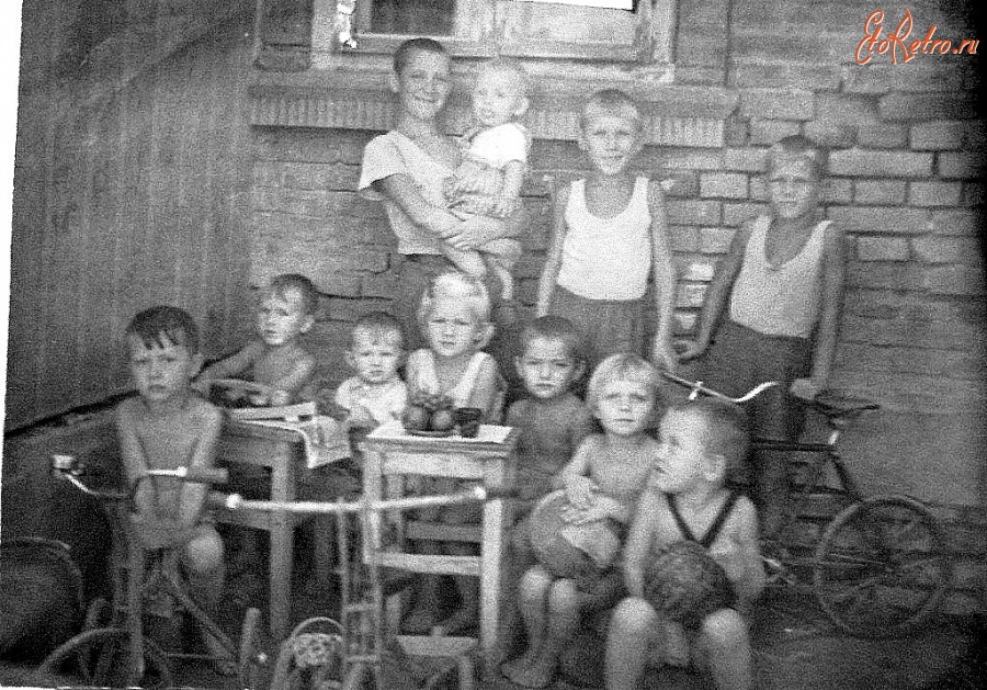 Луганск - Босоногое детство. 1950 г.