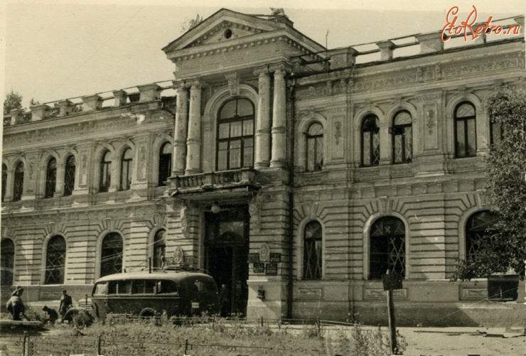 Полтава - Здание бывшего Земельного банка.