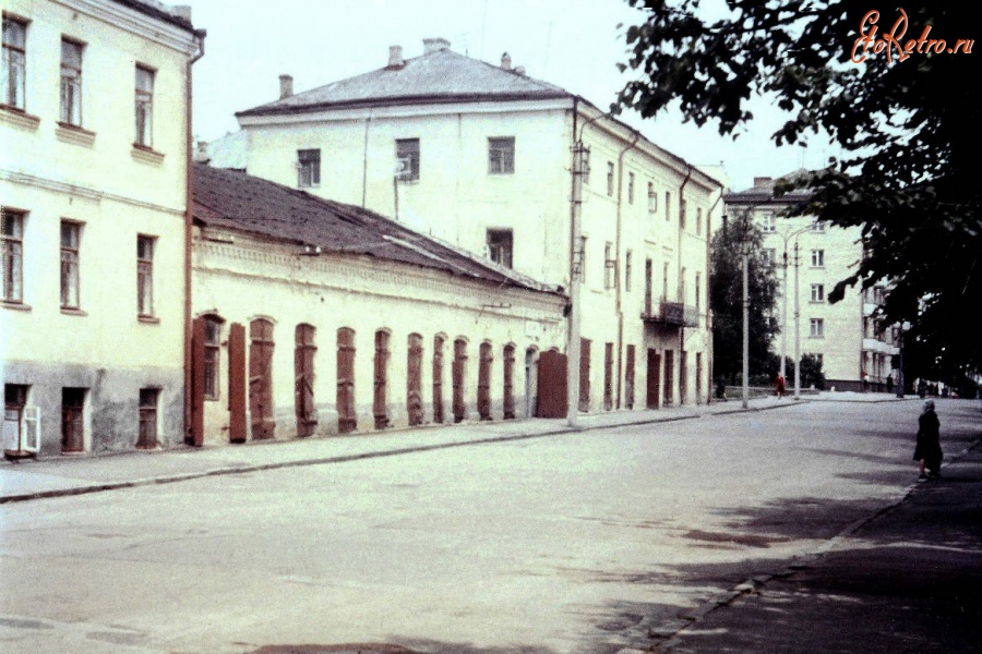 Житомир - Улица Комарова (ныне - Кафедральная).