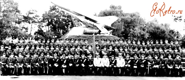 Житомир - Фото на память на фоне истребителя Су-9